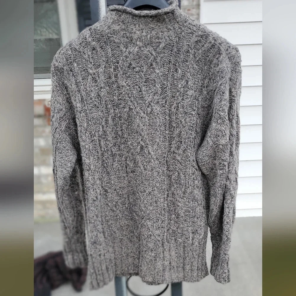 American Eagle Outfitters excellent wool